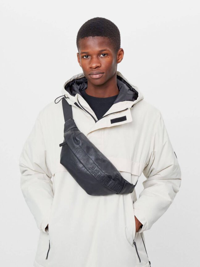 Short straight coat